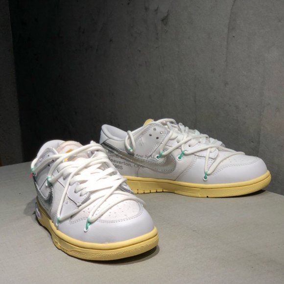 Nike Off-White x Nike Dunk Low "30 of 50" - Picture 1 of 9